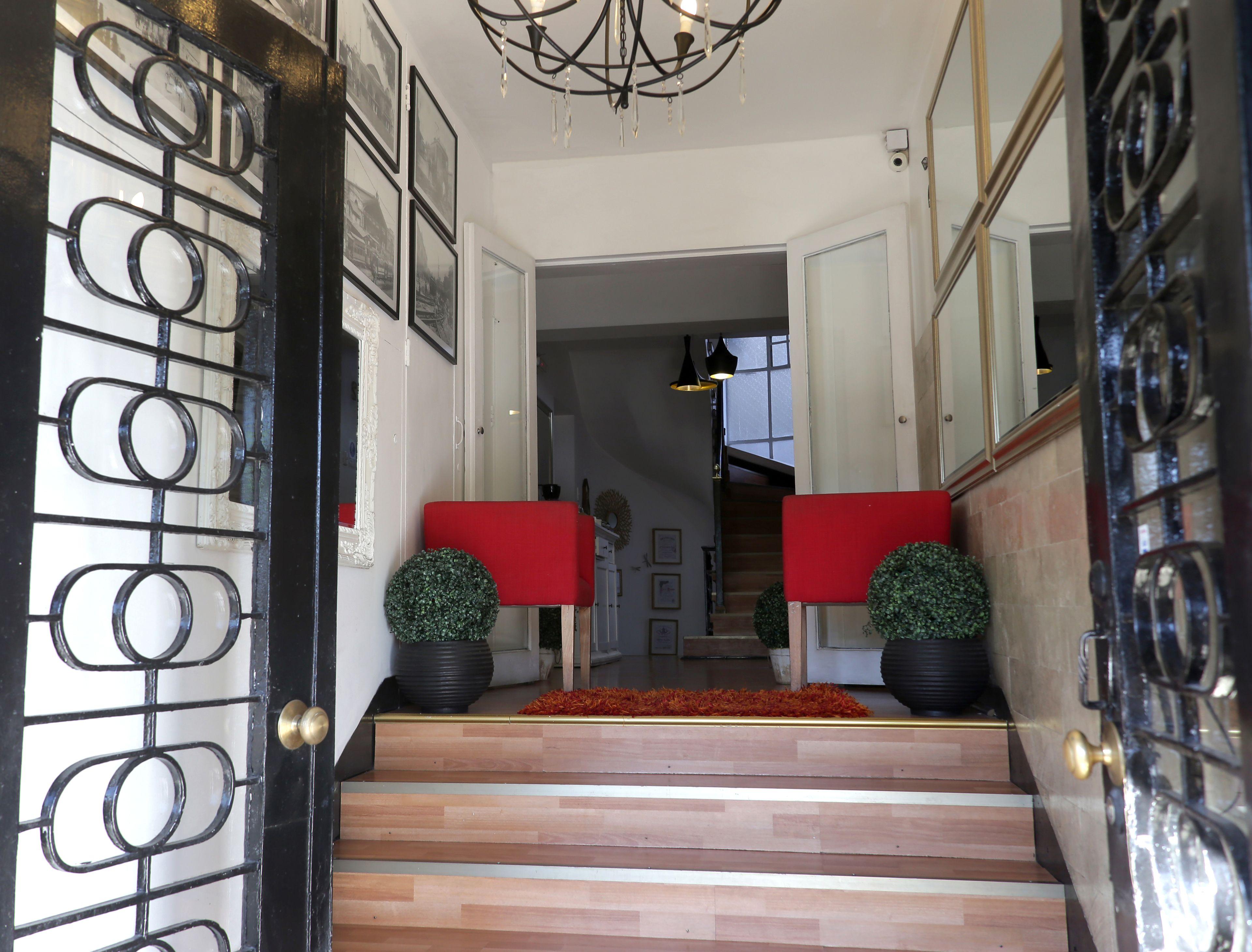 Hotel Tremo Forestal, Santiago